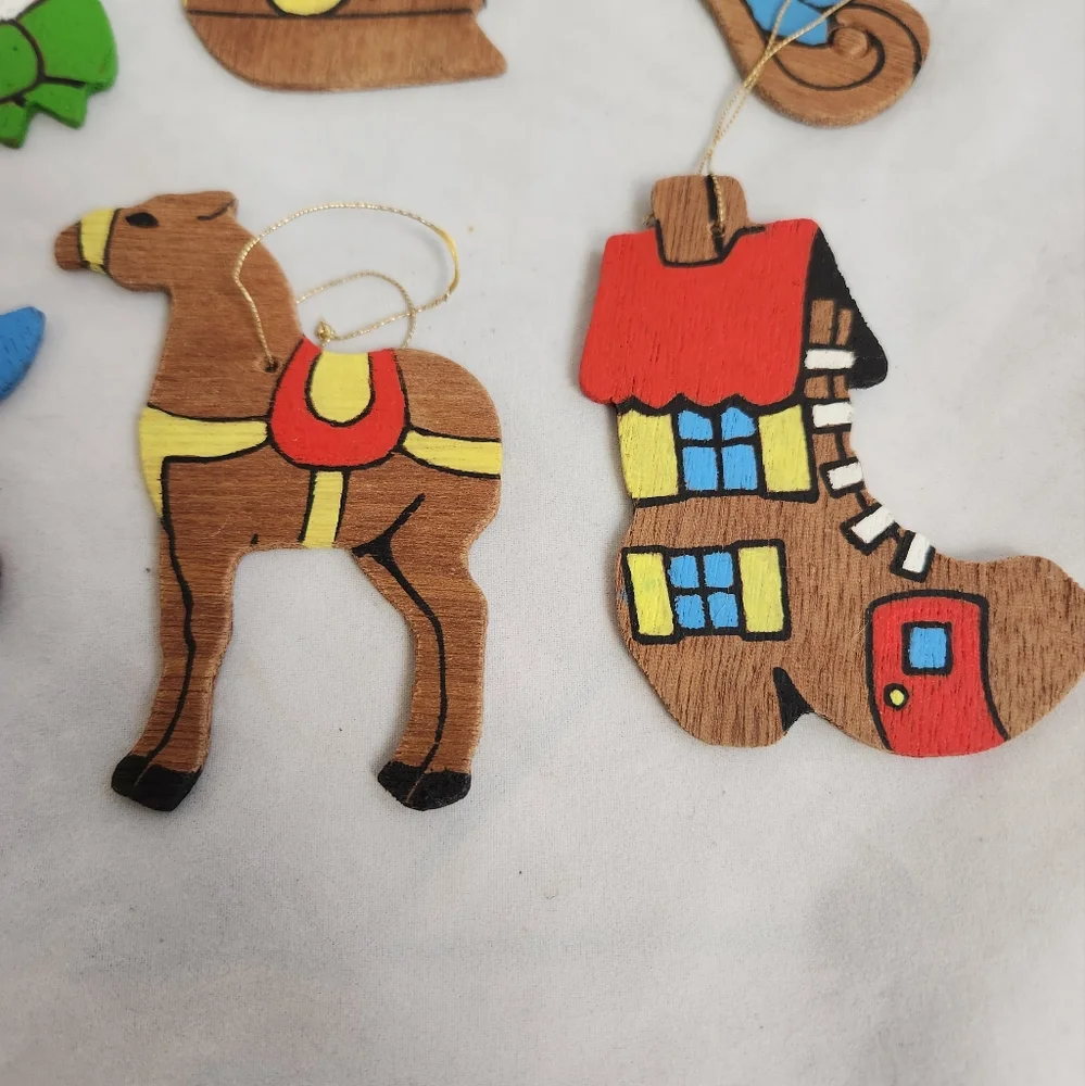 12 Flat Wooden Christmas Ornaments Vtg Snowman Bird Soldier Sled